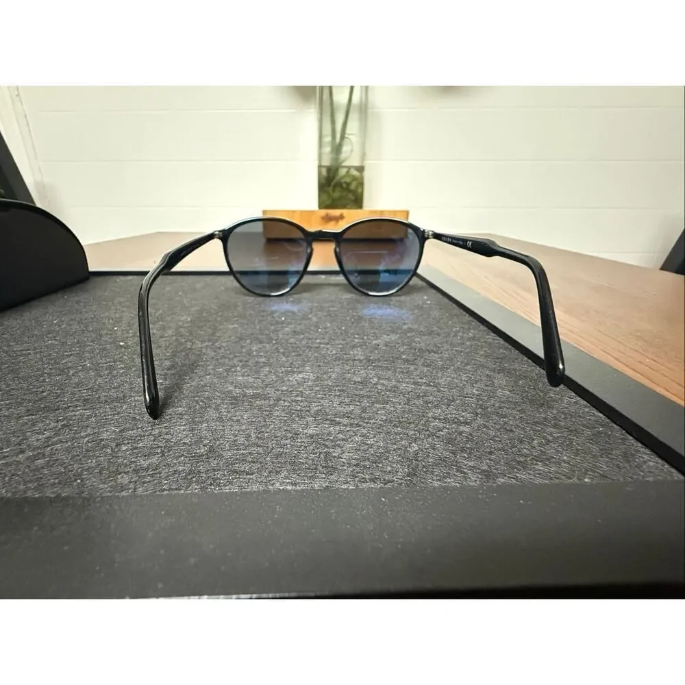 PRADA BLACK SUNGLASSES 🕶️